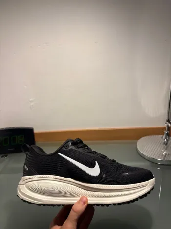 Used Nike Vomero 18 bike — image 3 of 10