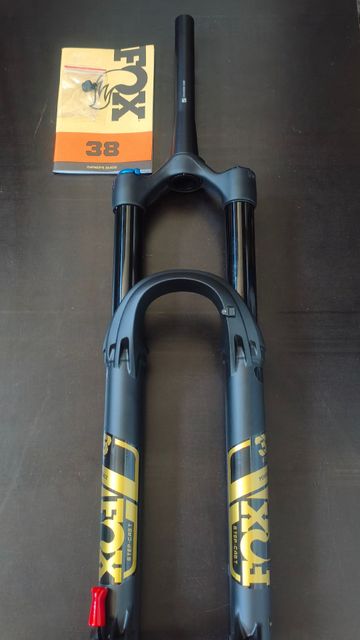 Gebrauchtes Fox 38 FLOAT 29" 180mm GRIP 3 POS. Fork 2026 Fork