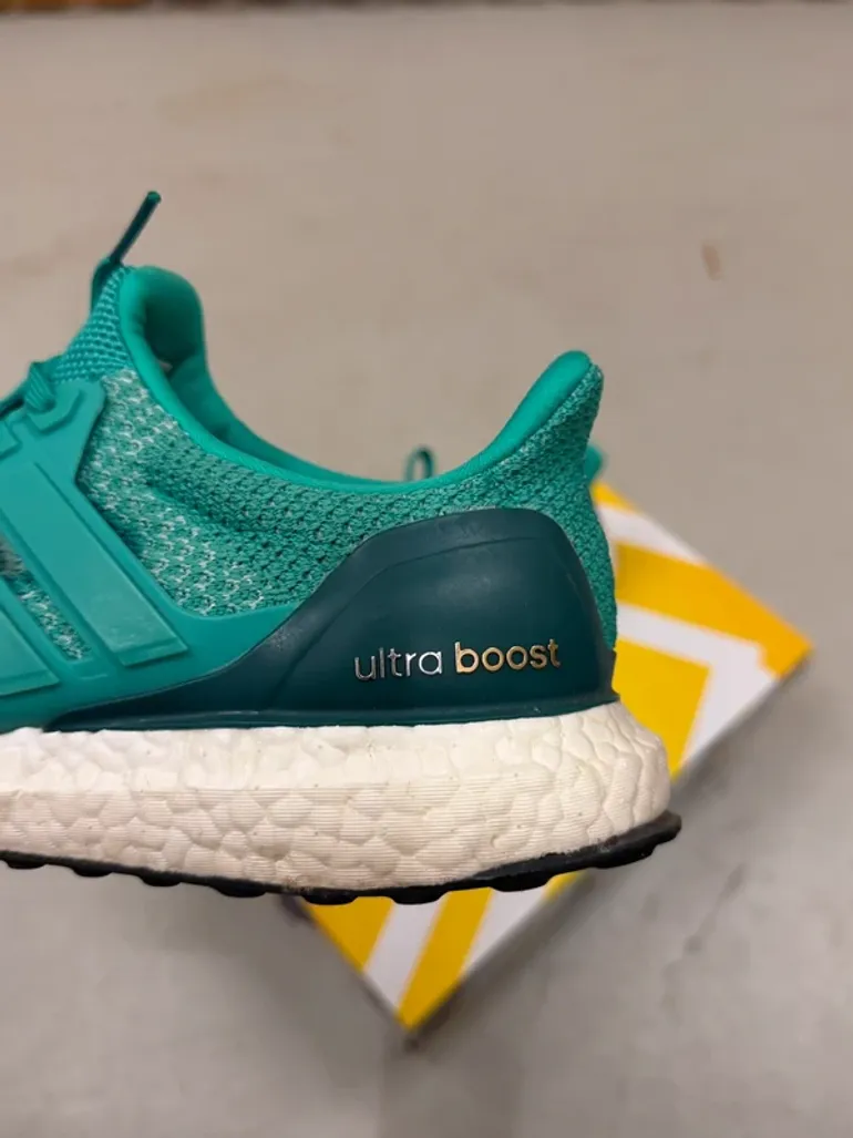 Used Adidas Ultra Boost 2.0 Mint bike — image 2 of 5