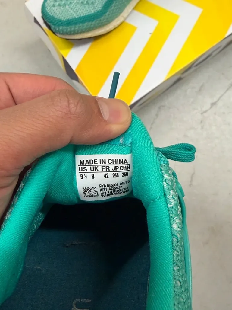 Used Adidas Ultra Boost 2.0 Mint bike — image 4 of 5