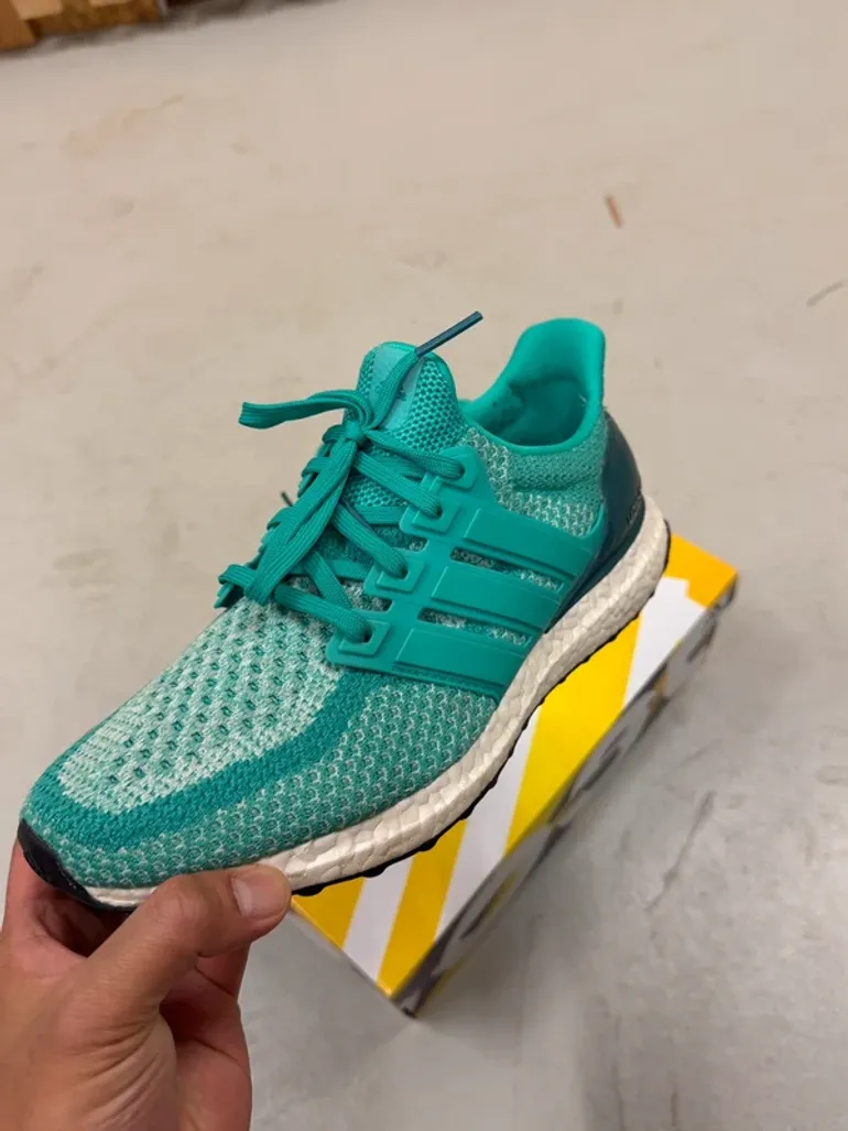 Used Adidas Ultra Boost 2.0 Mint bike — image 3 of 5