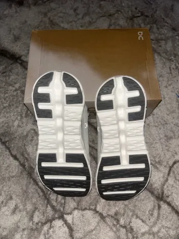 Used On Running Shoes White bike — image 5 of 5
