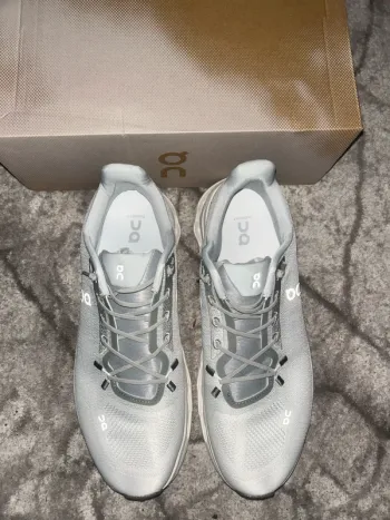 Used On Running Shoes White bike — image 2 of 5