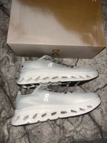 Used On Running Shoes White bike — image 3 of 5