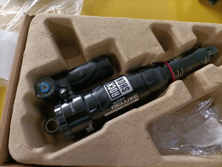 Brugt RockShox Super Deluxe Ultimate 2025 bike — billede 4 af 4