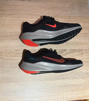 Used Orange Nike Chaussure de course à pied bike