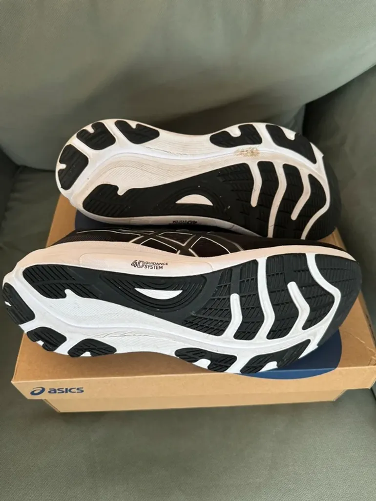 Used Asics Gel Kayano 32 bike — image 8 of 8