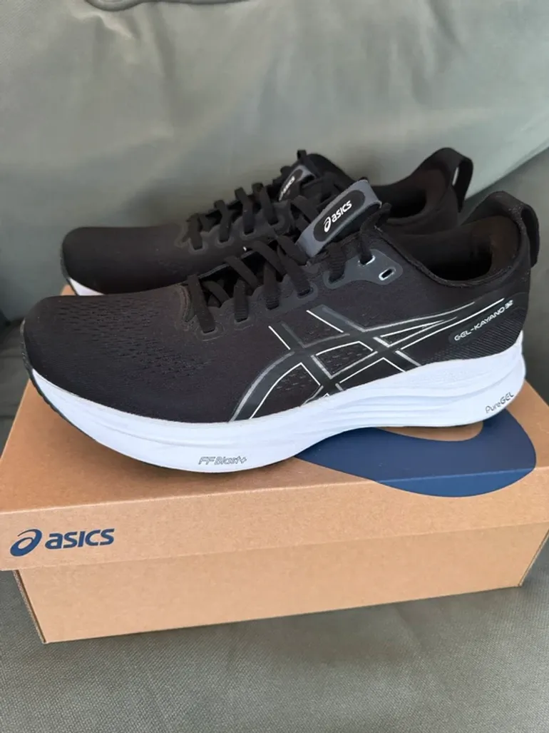 Used Asics Gel Kayano 32 bike — image 1 of 8