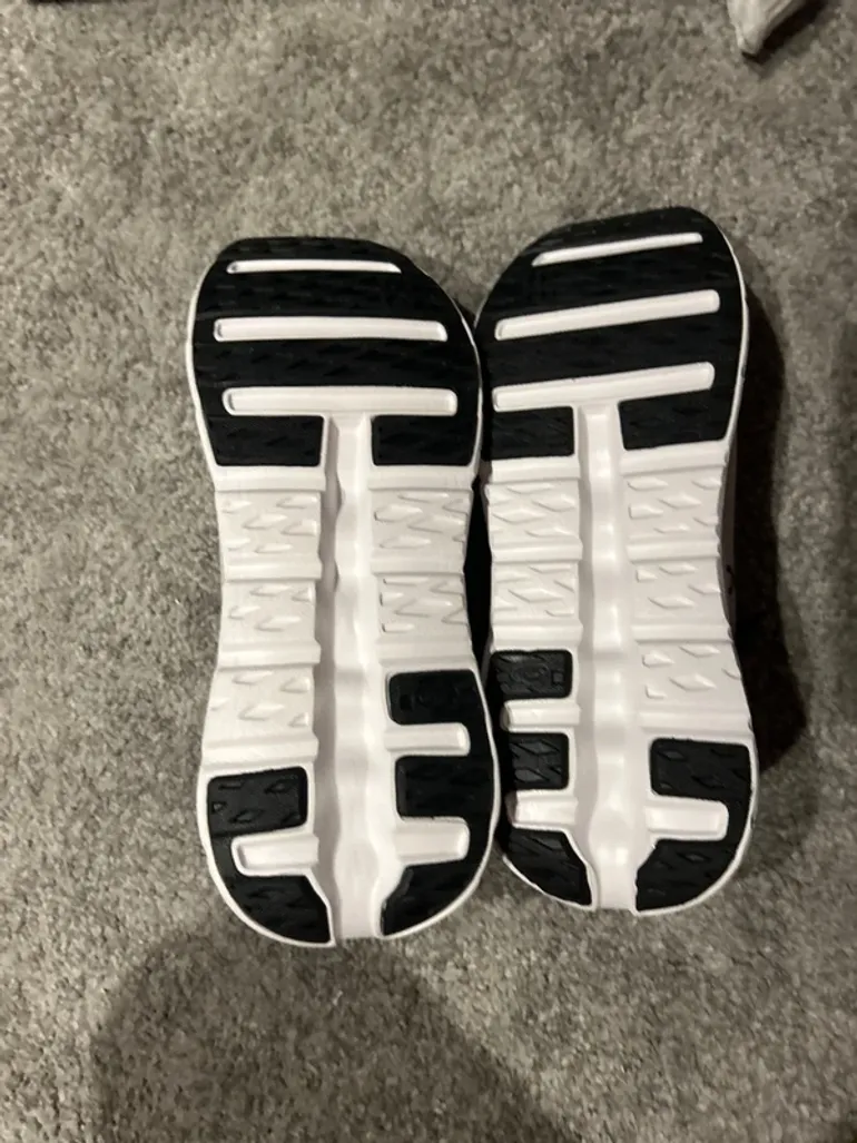 Used On Running Cloud bike — image 5 of 5