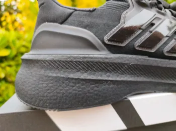Used Adidas Ultraboost 5 bike — image 13 of 15