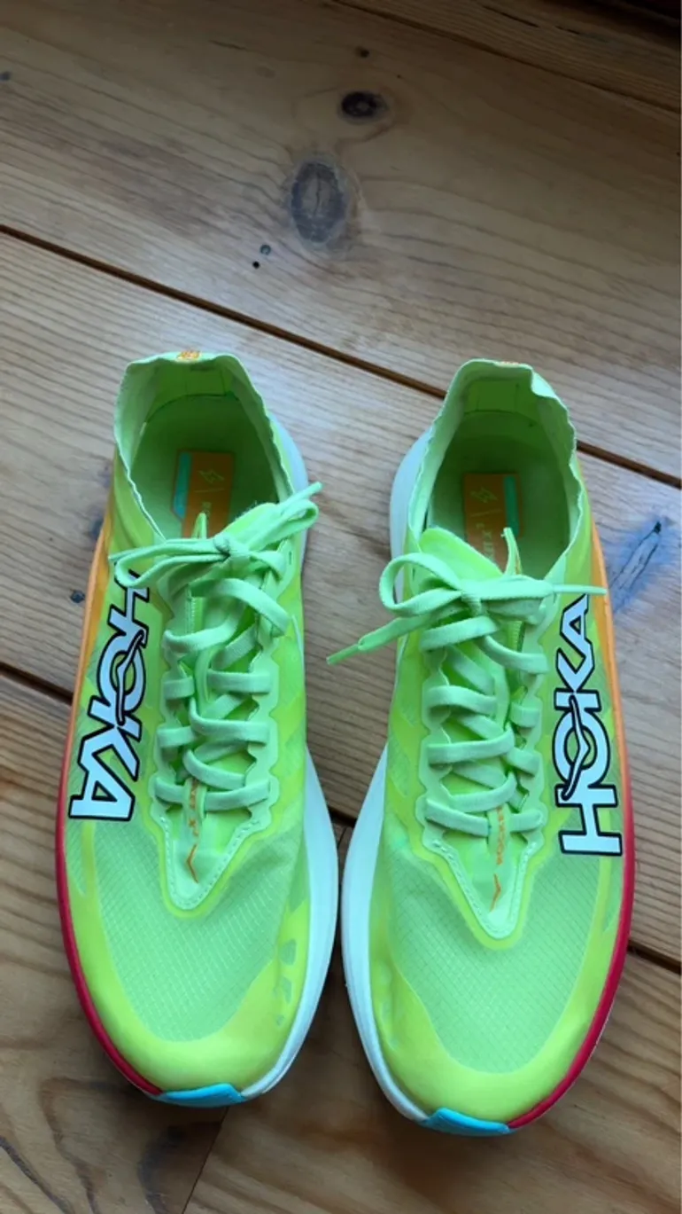 Used Hoka Rocket X2 bike — image 4 of 5
