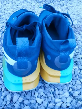 Used Nike Zoom X Zegama Trail 2 bike — image 13 of 15