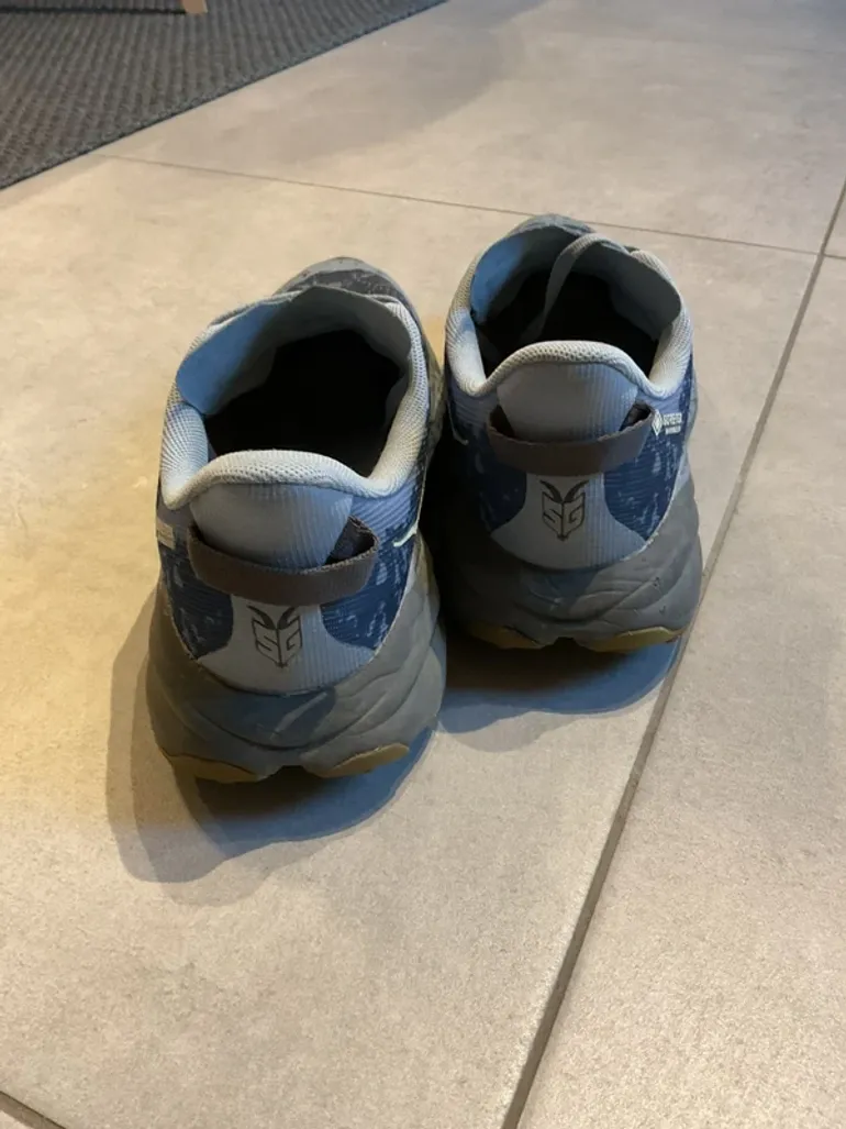 Used Hoka Speedgoat 6 GTX bike — image 4 of 9