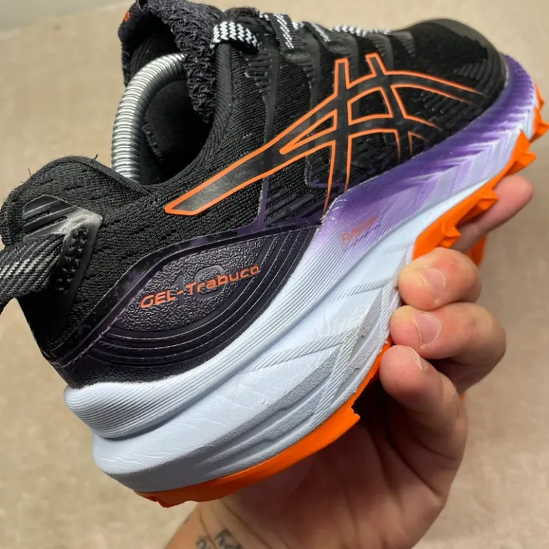 Used Asics Gel Trabuco 10 bike — image 7 of 15