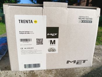 Used MET Trenta MIPS Helmet 2026 bike — image 6 of 7