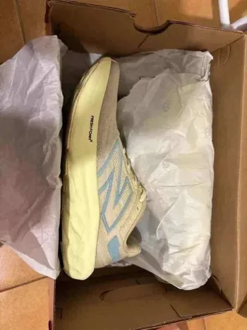 Used New Balance Fresh Foam 1080 V14 bike — image 5 of 6