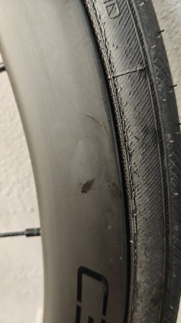 Used Specialized Roval C38 2025 bike — image 8 of 10