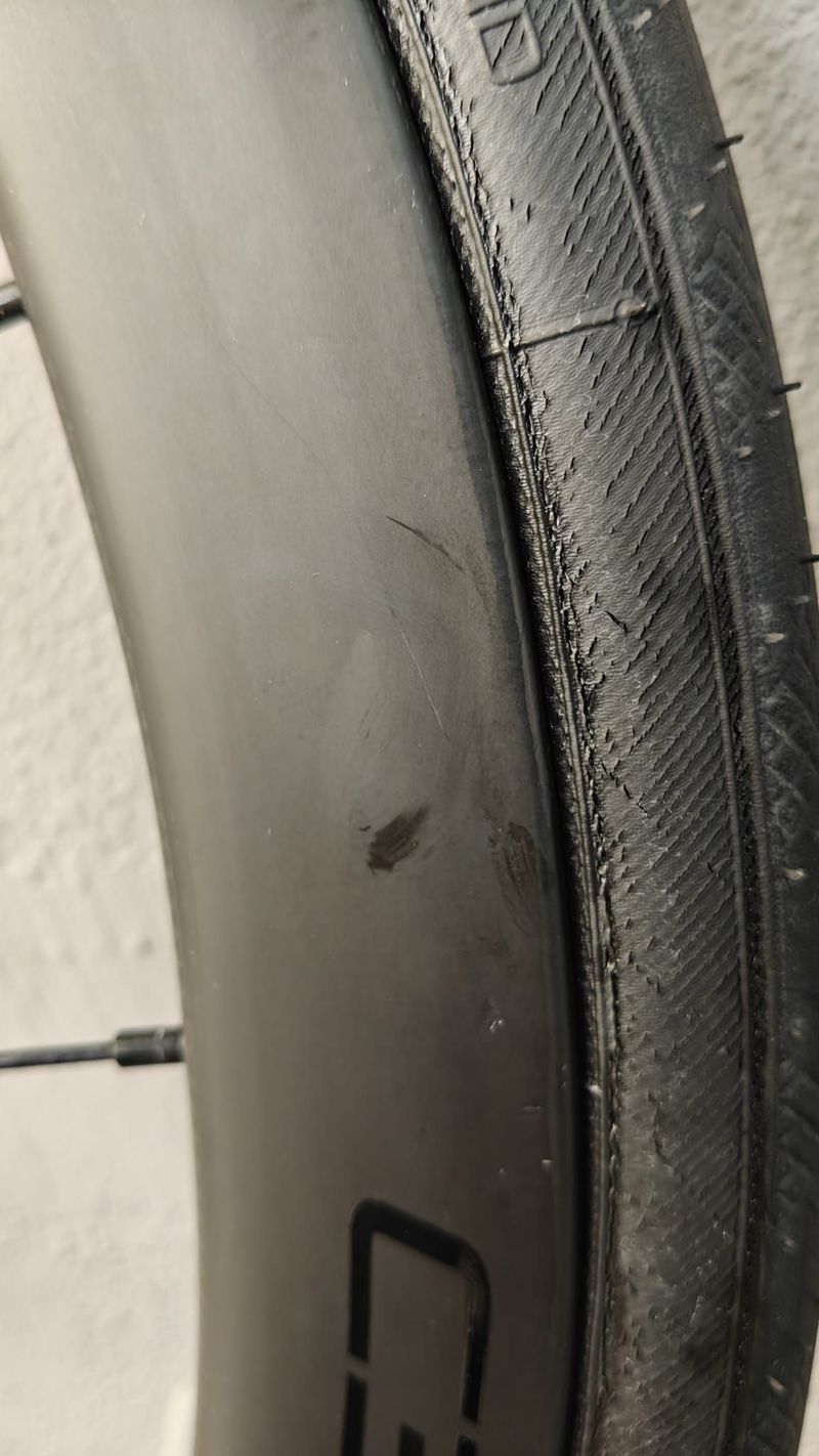 Used Specialized Roval C38 2025 bike — image 8 of 10