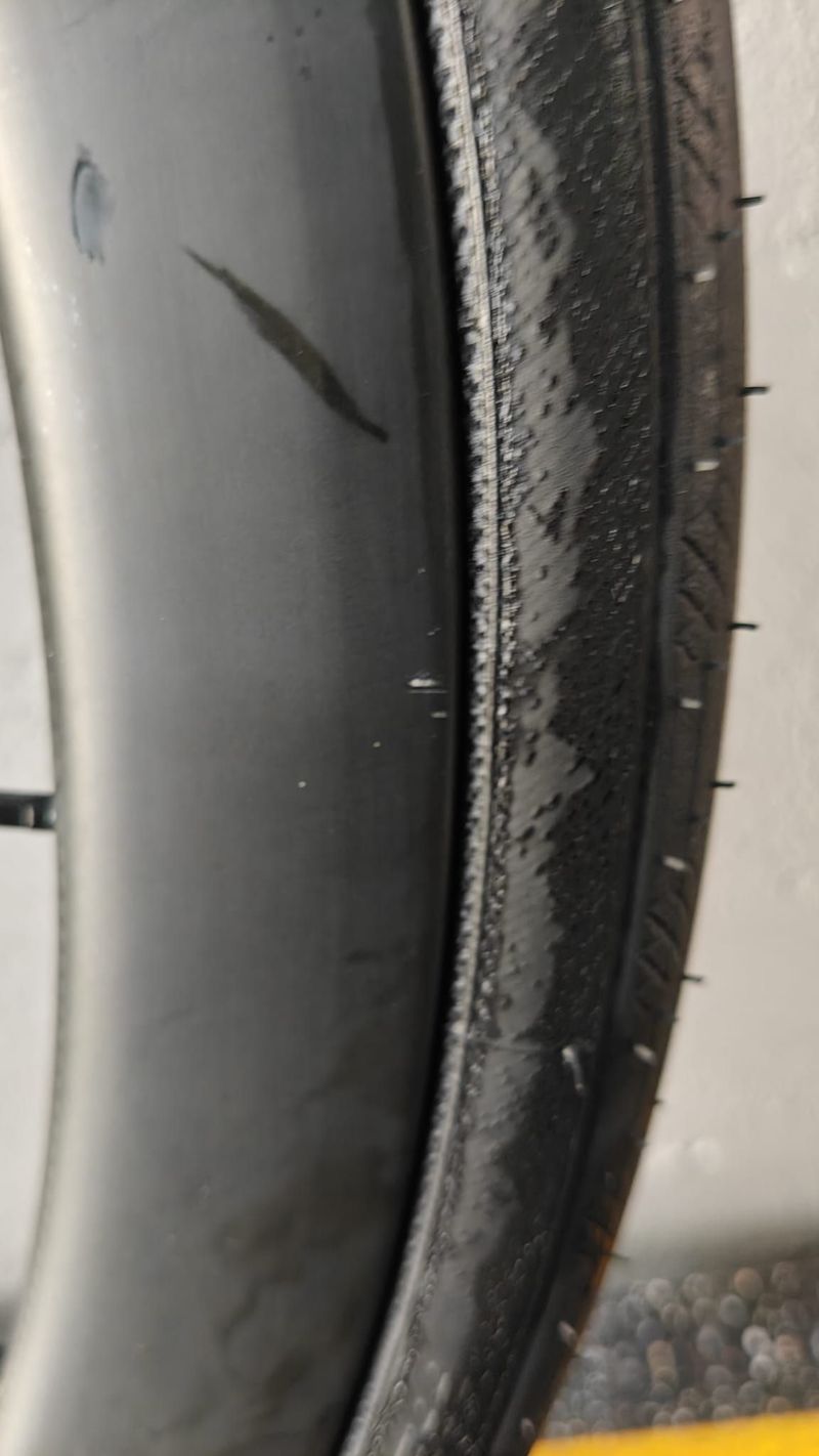 Used Specialized Roval C38 2025 bike — image 5 of 10