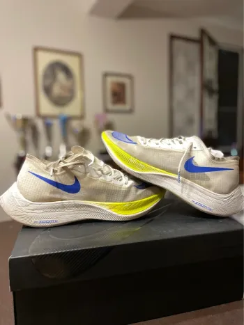 Gebrauchtes Scarpa Vaporfly Next% bike