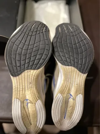 Käytetty Scarpa Vaporfly Next% bike — kuva 12 / 13