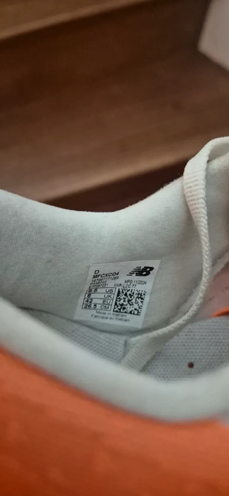 Used New Balance Rebel v4 bike — image 3 of 3