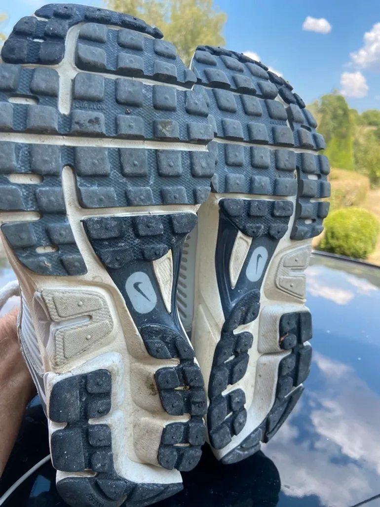 Used Nike Zoom Vomero 5 bike — image 6 of 8