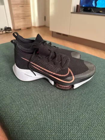 Used Nike Air Zoom Tiempo NEXT% bike