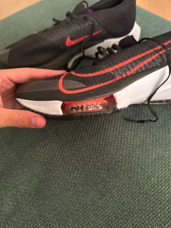 Used Nike Air Zoom Tiempo NEXT% bike — image 6 of 6