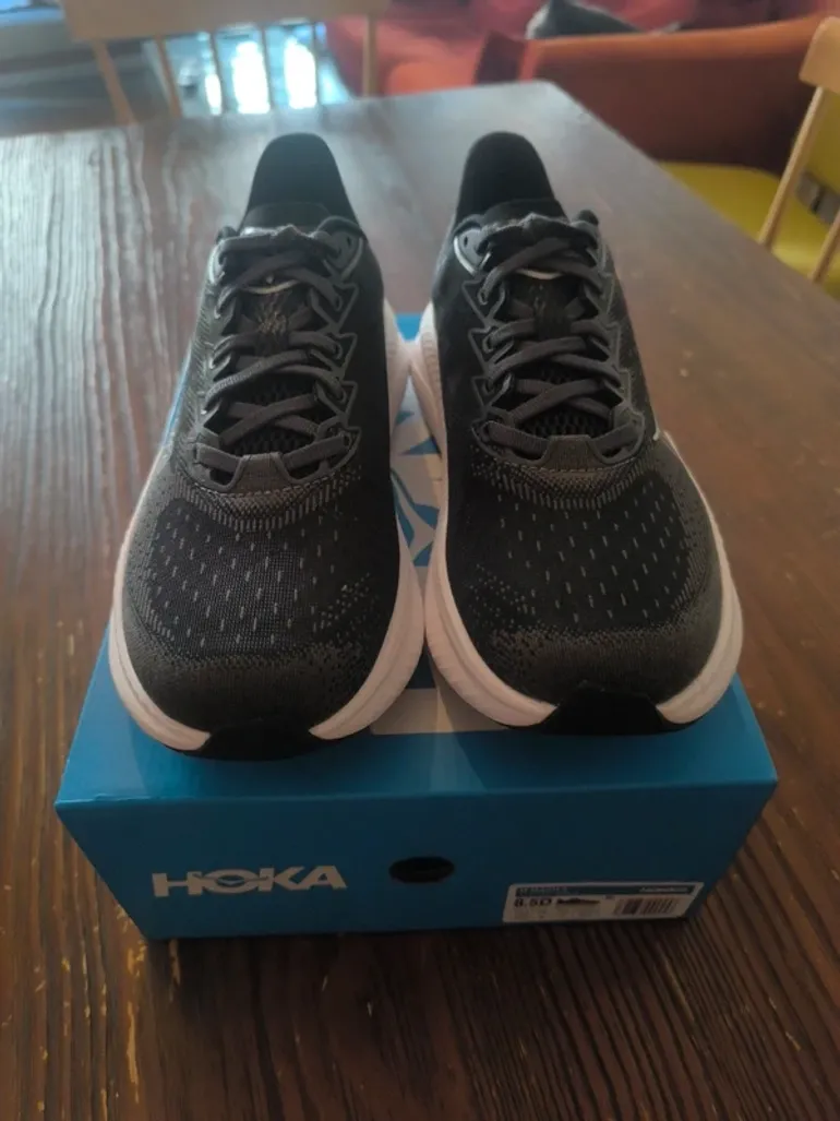 Used Hoka Mach 6 bike — image 2 of 4
