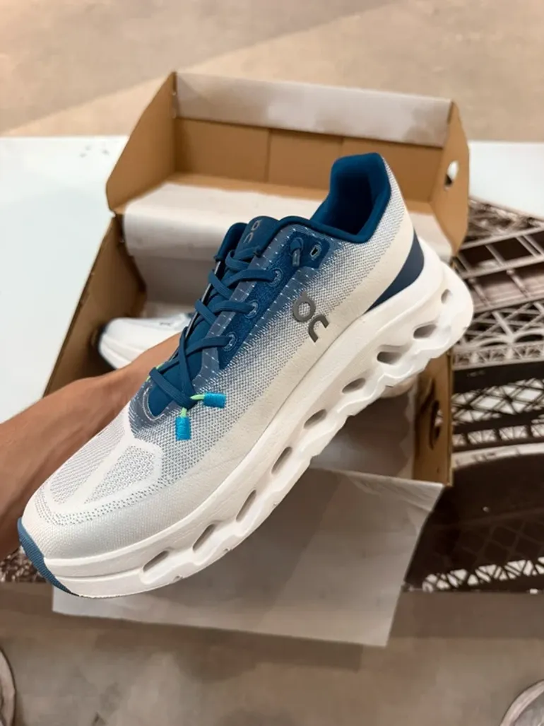 Käytetty On Running On Shoes size 41 bike — kuva 2 / 8