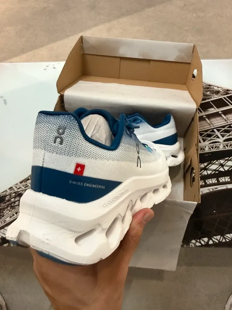 Käytetty On Running On Shoes size 41 bike — kuva 3 / 8