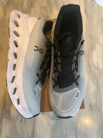 Gebrauchtes On Running Black Ivory bike — Bild 3 von 11