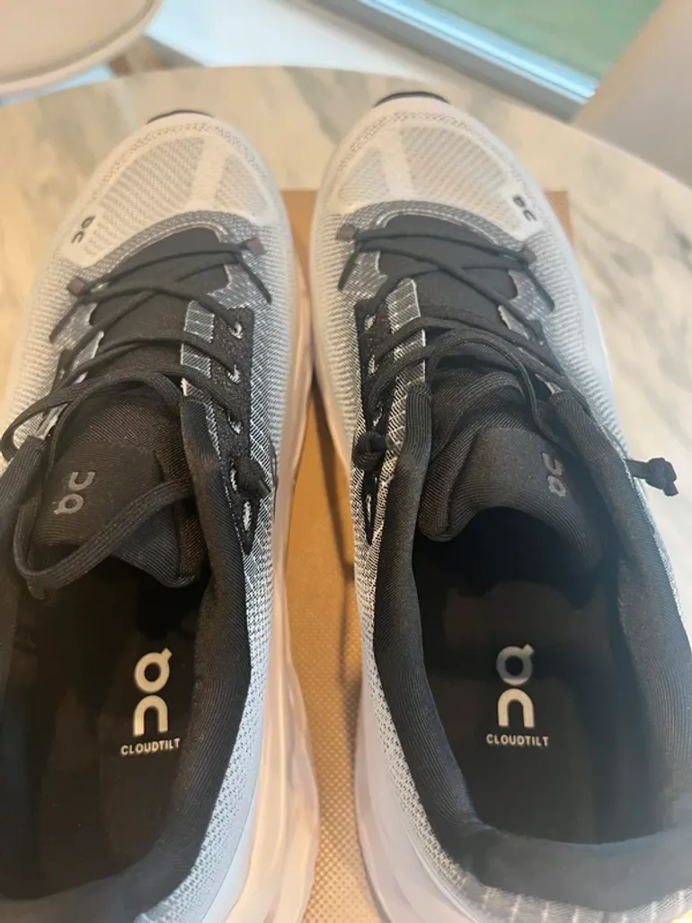 Gebrauchtes On Running Black Ivory bike — Bild 6 von 11