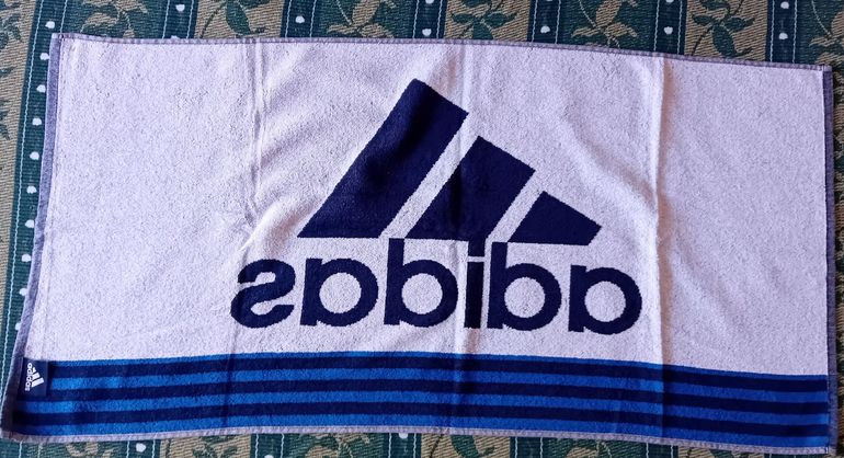 Použité Adidas Asciugamano bike — obrázek 3 z 4