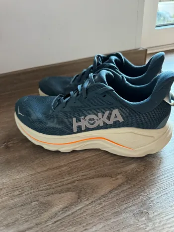 Used Hoka Challenger 8 bike