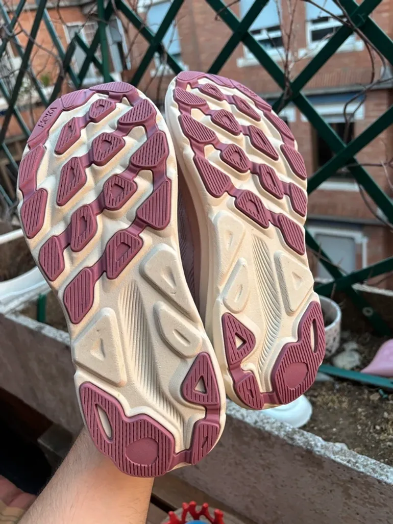 Used Hoka Clifton 9 bike — image 9 of 11