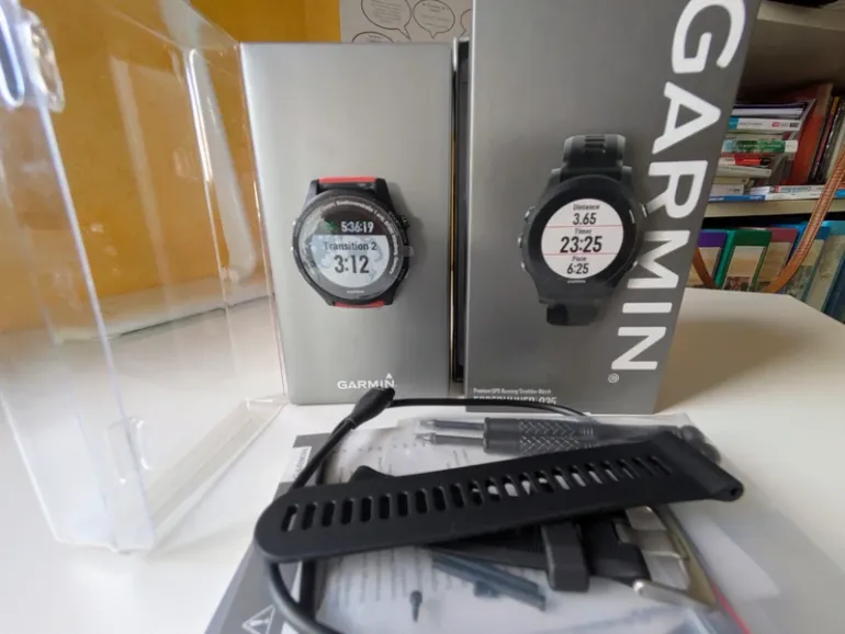 Used Garmin Forerunner 935 bike — image 4 of 9
