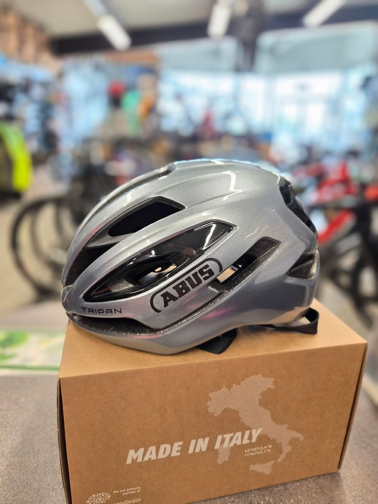 ABUS Taipan Helmet 2026 bike d'occasion — image 1 sur 6
