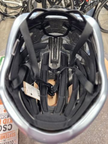 Used ABUS Taipan Helmet 2026 bike — image 6 of 6