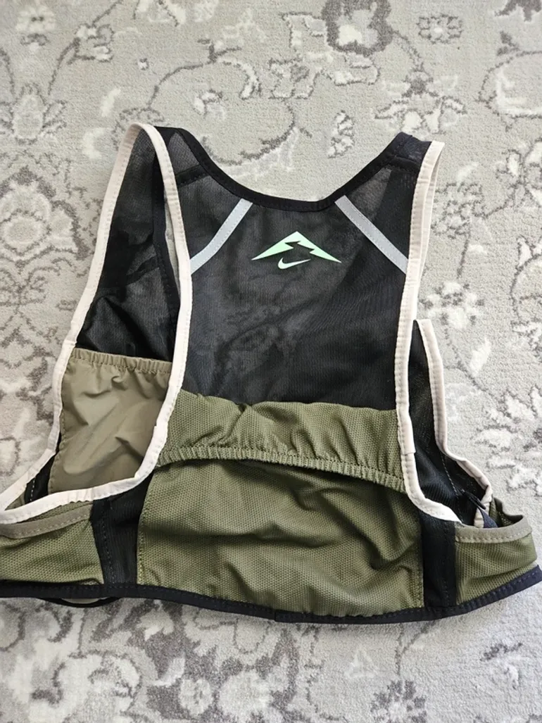 Used Nike Trail Running Vest 2.0 bike — image 4 of 4