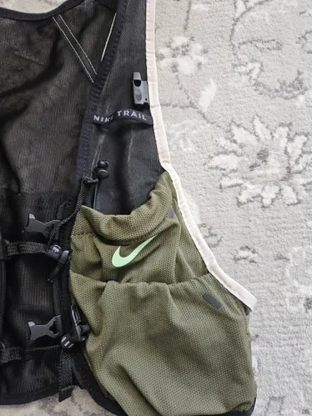 Used Nike Trail Running Vest 2.0 bike — image 2 of 4