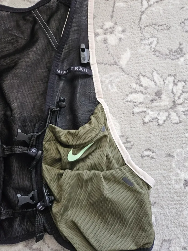 Used Nike Trail Running Vest 2.0 bike — image 2 of 4