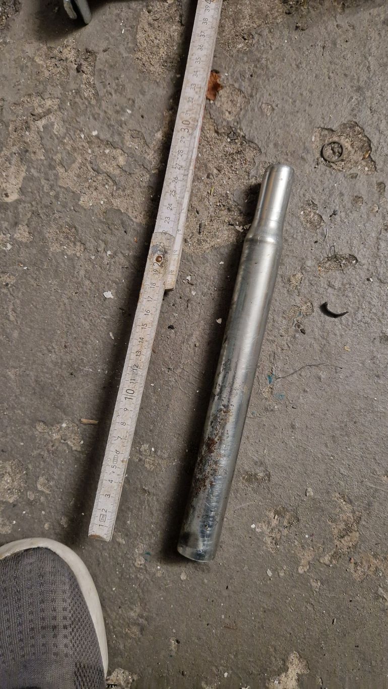 Used Steel Seat Post 28.6mm 240mm bike — image 1 of 2