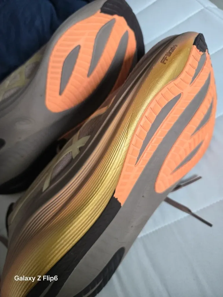 Used Asics Gel-Nimbus 27 bike — image 1 of 2