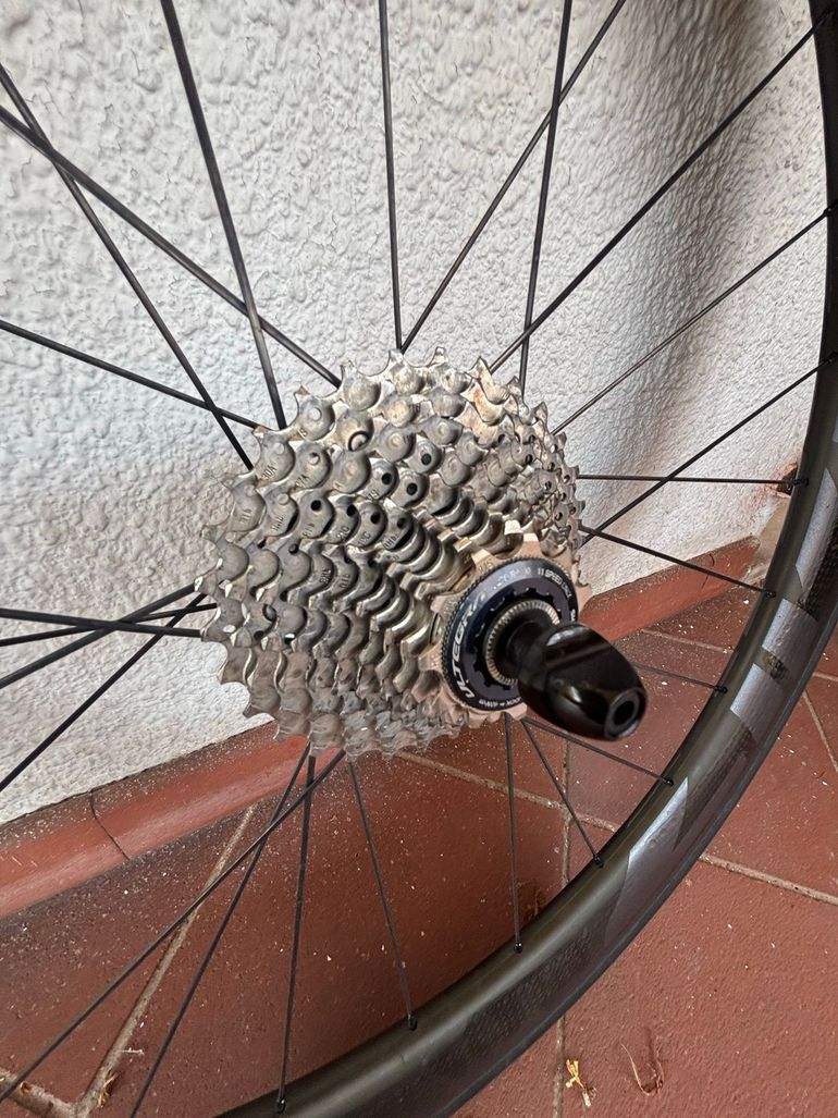 Brugt Zipp 404 Firecrest Rim Brake Wheelset bike — billede 5 af 8