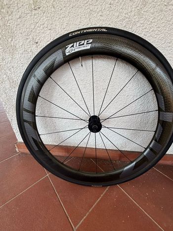 Brugt Zipp 404 Firecrest Rim Brake Wheelset bike — billede 2 af 8