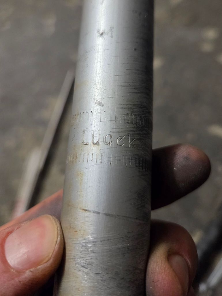 Used Aluminium Seatpost 250mm 26.0mm bike — image 2 of 3