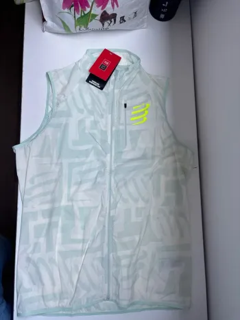 Used Compressport Hurricane Windproof Vest bike — image 2 of 6