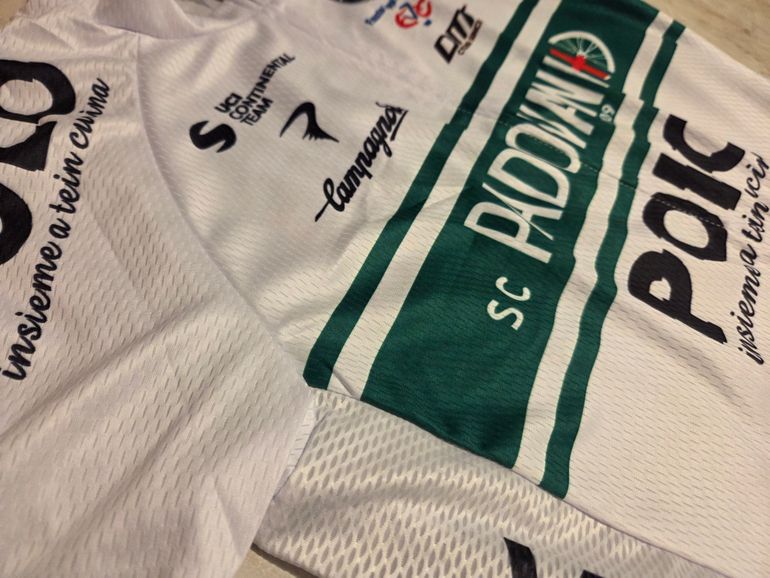Used Ale cycling Maillot Cycliste Neuf Petit L (M) 2026 bike — image 2 of 5